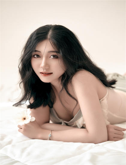 三个人的麻烦主角分析：角色塑造与成长轨迹